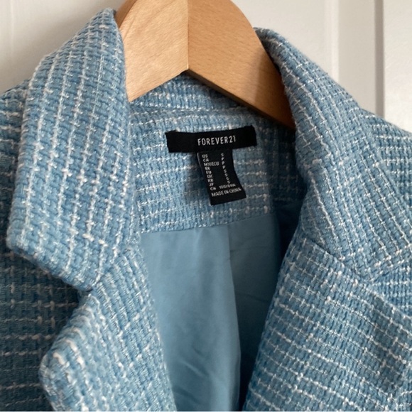 Blue tweed Blazer women, Forever 21. Great conditions, worn 2-3 times. - Picture 2 of 7